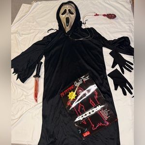 Ghost face scream costume